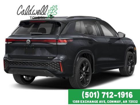 Used 2025 Volkswagen Tiguan SE R-Line image 6