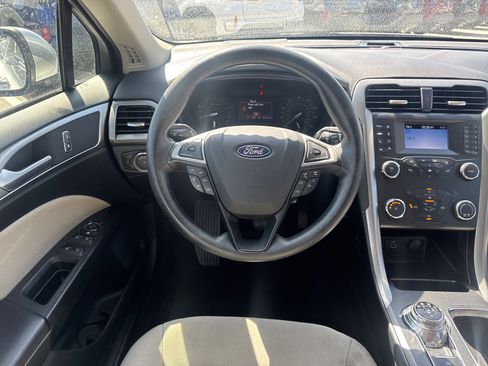 Used 2020 Ford Fusion S FWD image 11