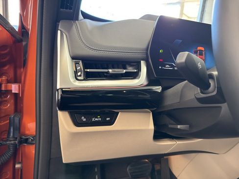 New 2025 BMW X1 xDrive28i w/ Technology Package image 35