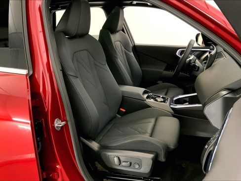 Certified 2025 BMW X3 xDrive30i w/ Premium Package image 6