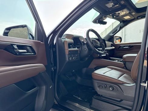 New 2026 Chevrolet Tahoe High Country AWD/4WD image 9
