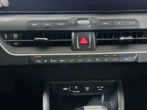 Used 2025 Kia K4 LXS image 24