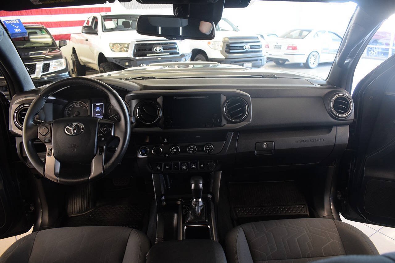 Used 2019 Toyota Tacoma TRD Sport w/ Technology Package AWD/4WD image 30