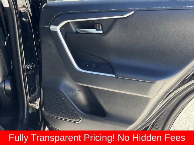Used 2020 Toyota RAV4 Limited AWD/4WD image 19