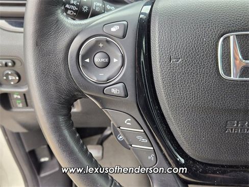 Used 2018 Honda Ridgeline RTL-E image 25