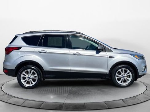 Used 2019 Ford Escape SEL image 6