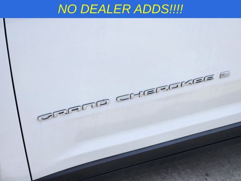 New 2025 Jeep Grand Cherokee L Laredo w/ Trailer Tow Package image 12