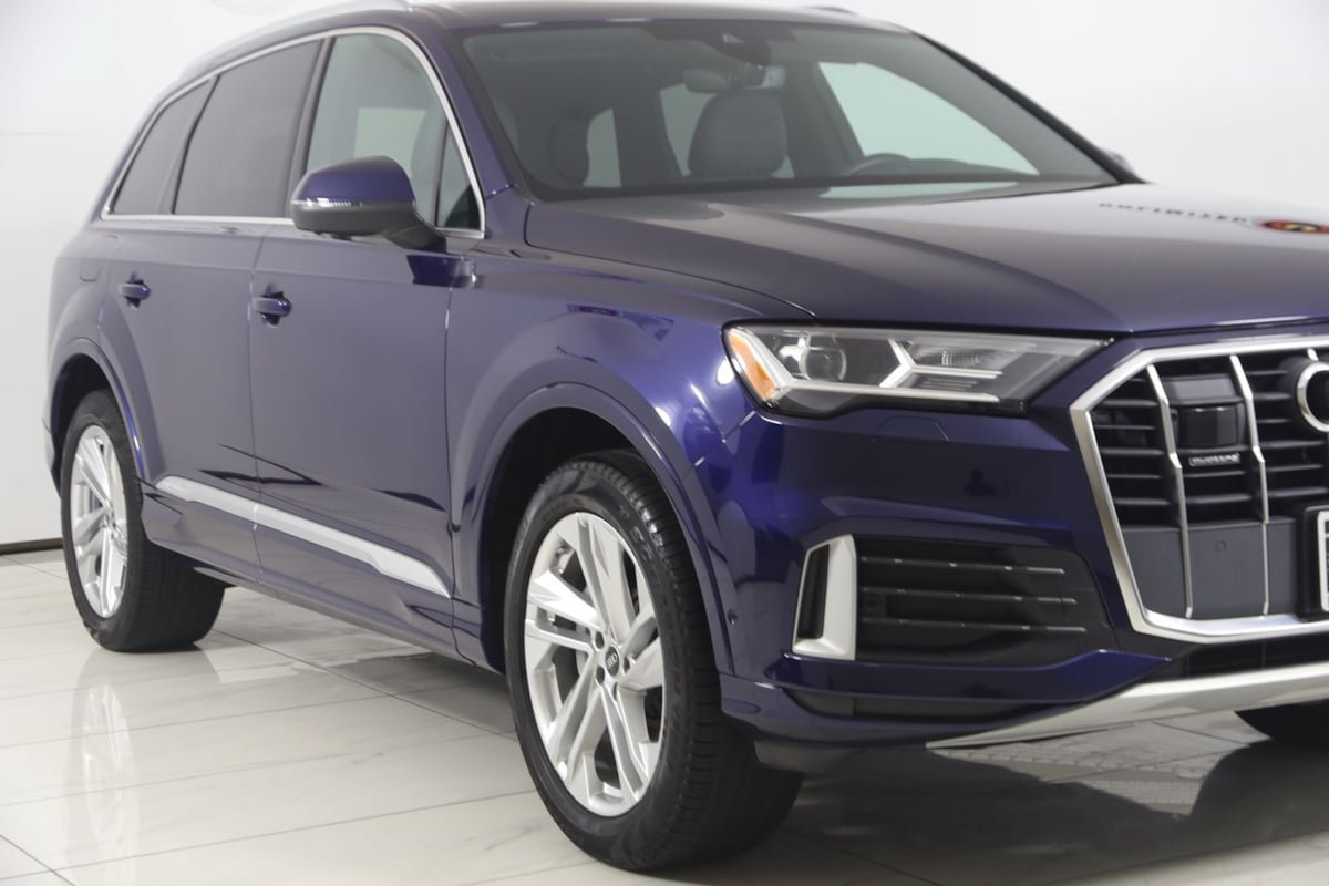 Used 2023 Audi Q7 2.0T Premium w/ Convenience Package AWD/4WD image 32