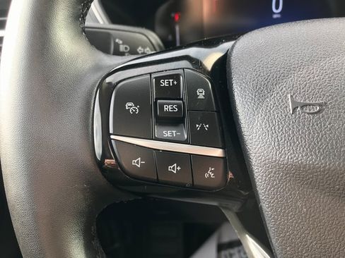 Certified 2024 Ford Escape Active w/ Tech Pack #1 image 9