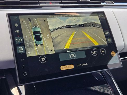 Certified 2025 Land Rover Range Rover Sport SE image 14