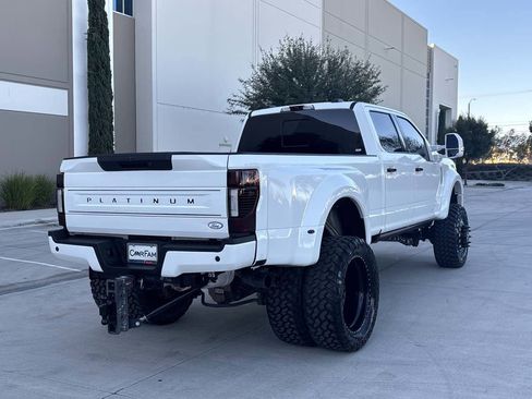 Used 2022 Ford F450 Platinum image 5
