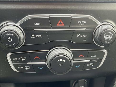 Used 2022 Dodge Charger SXT image 17