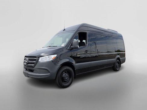 New 2025 Mercedes-Benz Sprinter 2500 image 8