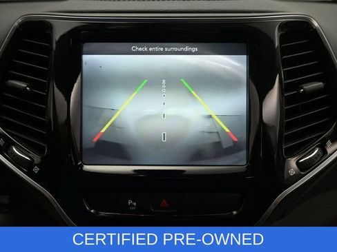 Used 2019 Jeep Cherokee Limited AWD/4WD image 20