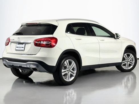 Used 2018 Mercedes-Benz GLA 250 image 12