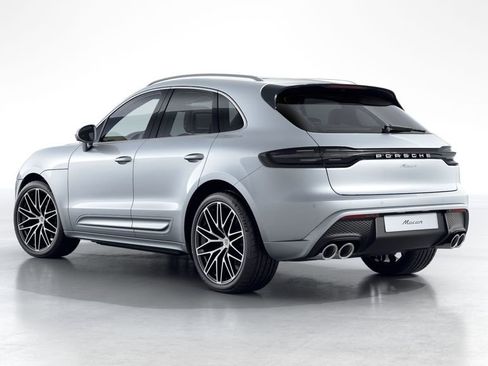 Certified 2025 Porsche Macan image 9