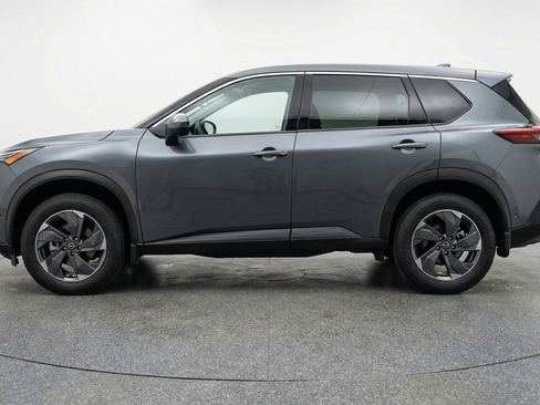Used 2025 Nissan Rogue SV FWD image 5