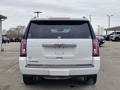 Used 2018 GMC Yukon Denali image 6