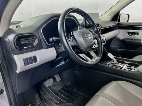 Used 2023 Honda Pilot EX-L image 9