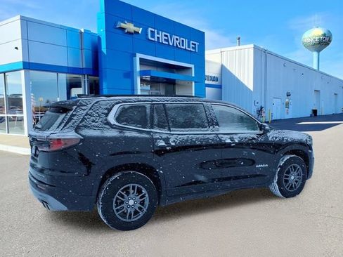 Used 2025 GMC Acadia Elevation AWD/4WD image 3
