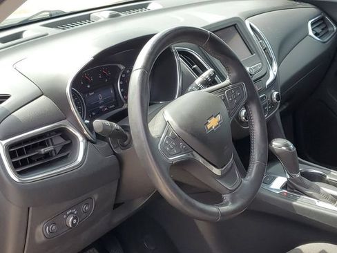 Used 2021 Chevrolet Equinox LT AWD/4WD image 7