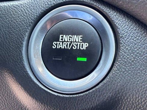 Used 2023 Chevrolet Equinox LT FWD image 31