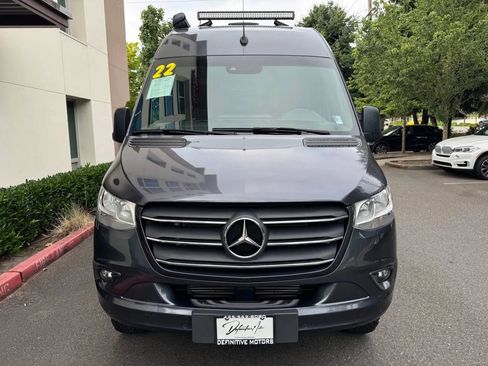 Used 2022 Mercedes-Benz Sprinter 2500 image 3