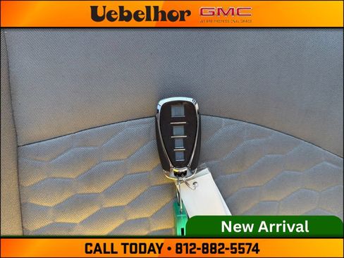 Used 2018 Chevrolet Equinox LT FWD image 31