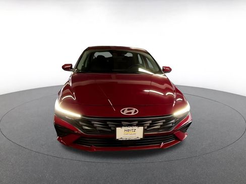 Used 2025 Hyundai Elantra SEL image 4