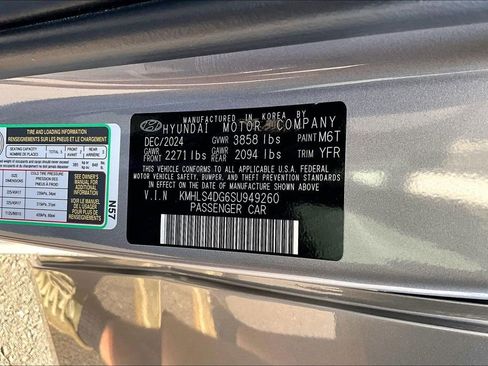 Certified 2025 Hyundai Elantra SEL image 16