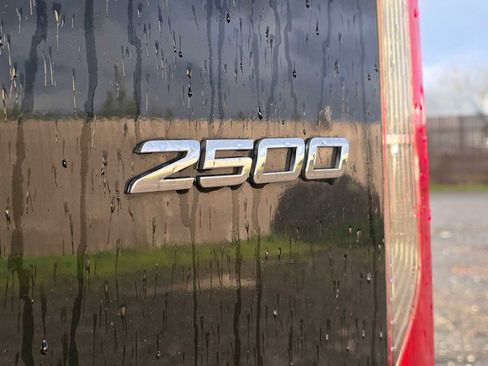 Used 2024 Mercedes-Benz Sprinter 2500 image 19