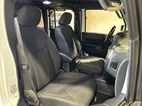 Used 2016 Jeep Wrangler Unlimited Sport w/ Quick Order Package 24S image 12