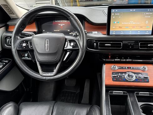 Used 2020 Lincoln Aviator Reserve w/ Equipment Group 202A image 14