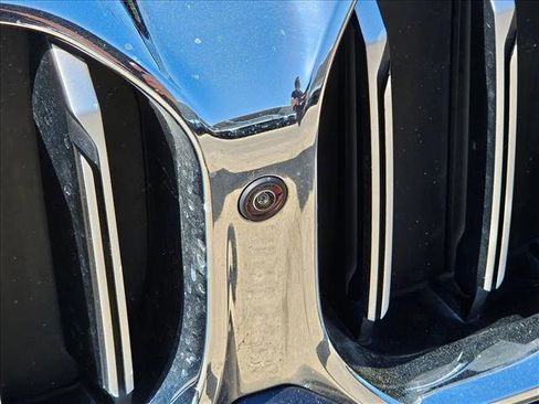 Used 2021 BMW 530i w/ M Sport Package image 4