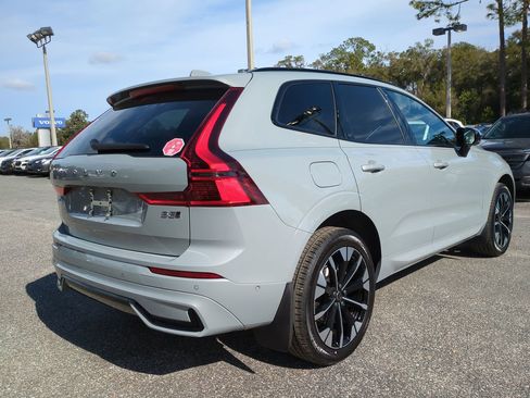 New 2026 Volvo XC60 B5 Plus w/ Climate Package image 4