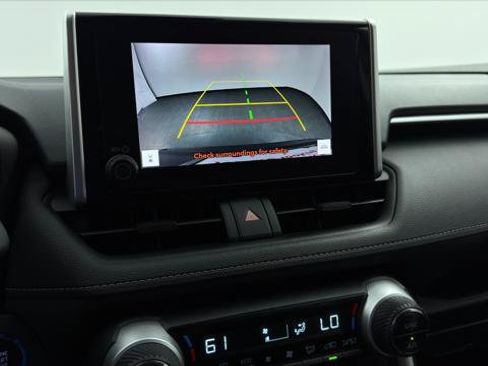 Used 2024 Toyota RAV4 XLE FWD image 27
