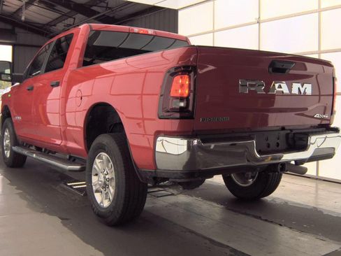 Used 2026 RAM 2500 Big Horn AWD/4WD image 6
