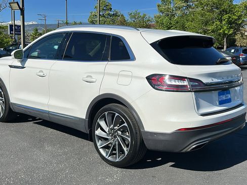 Used 2023 Lincoln Nautilus Reserve w/ Equipment Group 202A AWD/4WD image 7