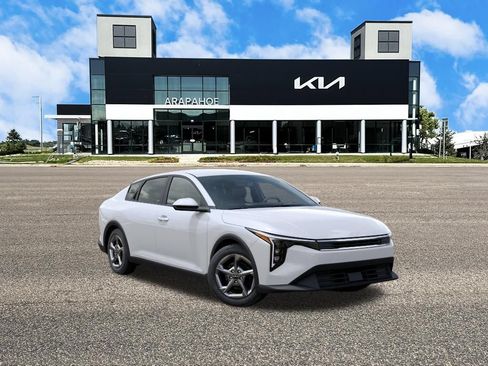 New 2026 Kia K4 FWD image 8