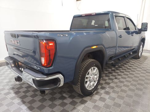 Used 2024 GMC Sierra 2500 SLE w/ SLE Convenience Package AWD/4WD image 3