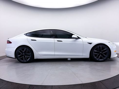 Used 2021 Tesla Model S Plaid AWD/4WD image 33
