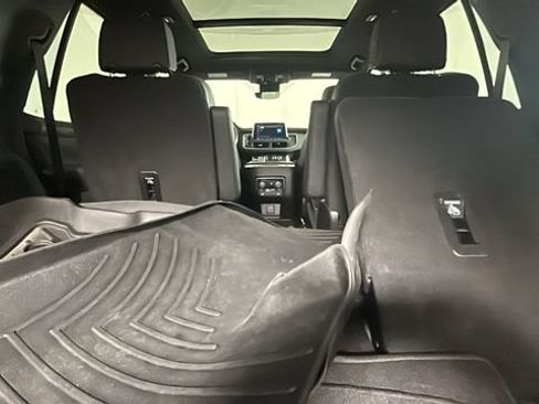 Used 2023 Chevrolet Tahoe Premier AWD/4WD image 26