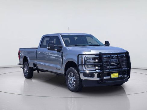 Used 2024 Ford F350 Lariat w/ FX4 Off-Road Package AWD/4WD image 3