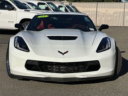 Used 2015 Chevrolet Corvette Z06 w/ 3LZ Preferred Equipment Group image 2