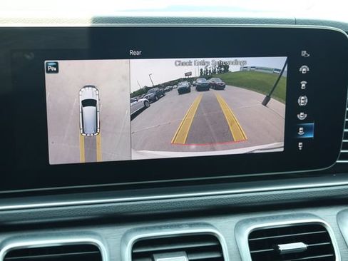 Used 2020 Mercedes-Benz GLS 580 4MATIC image 23