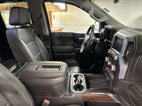 Used 2019 GMC Sierra 1500 SLT w/ SLT Premium Package image 19