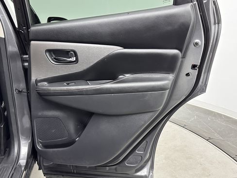 Used 2022 Nissan Murano SV FWD image 32