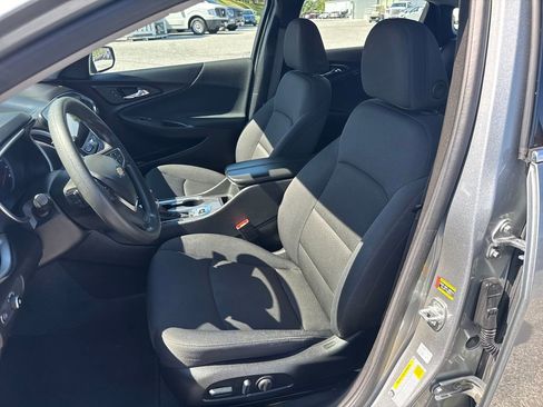 Used 2025 Chevrolet Malibu LT image 10