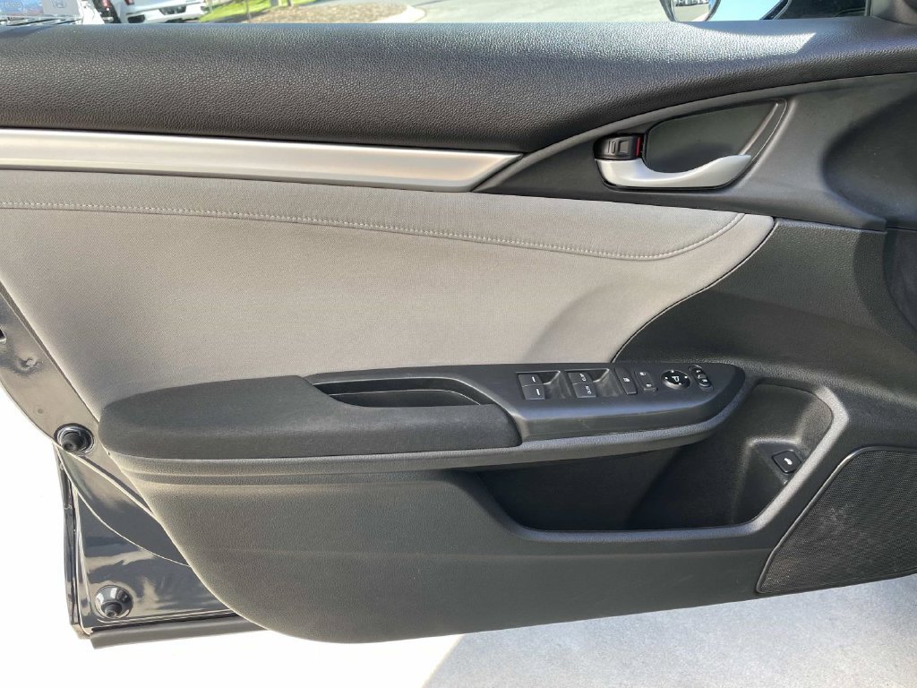Used 2018 Honda Civic EX image 13
