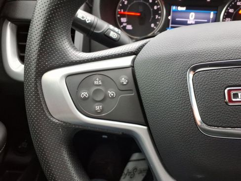 Used 2023 GMC Terrain SLE w/ Driver Convenience Package FWD image 21